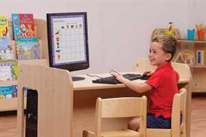 How to Balance Screen Time and Outdoor Play for Children!